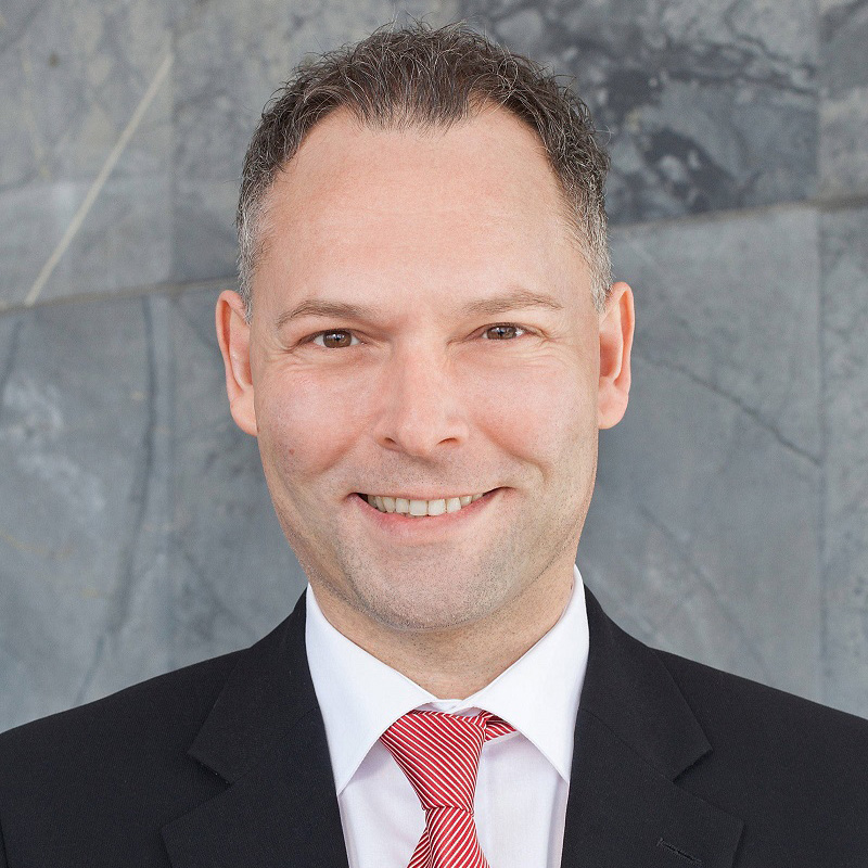  Dirk Lewandrowski