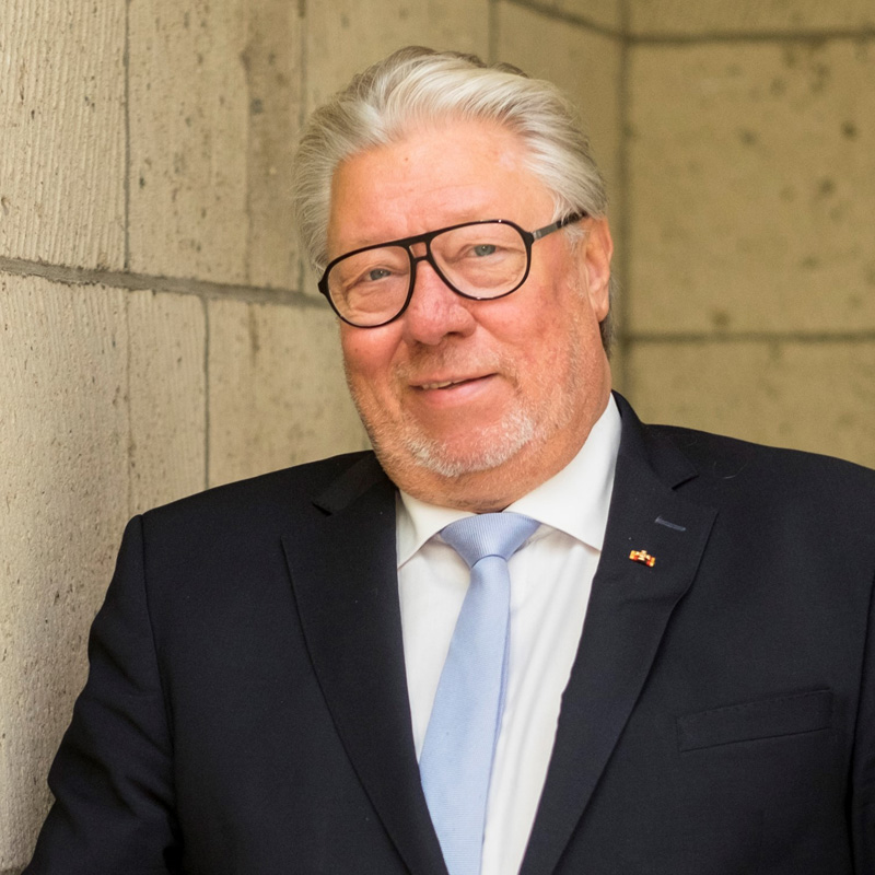  Henk van Benthem