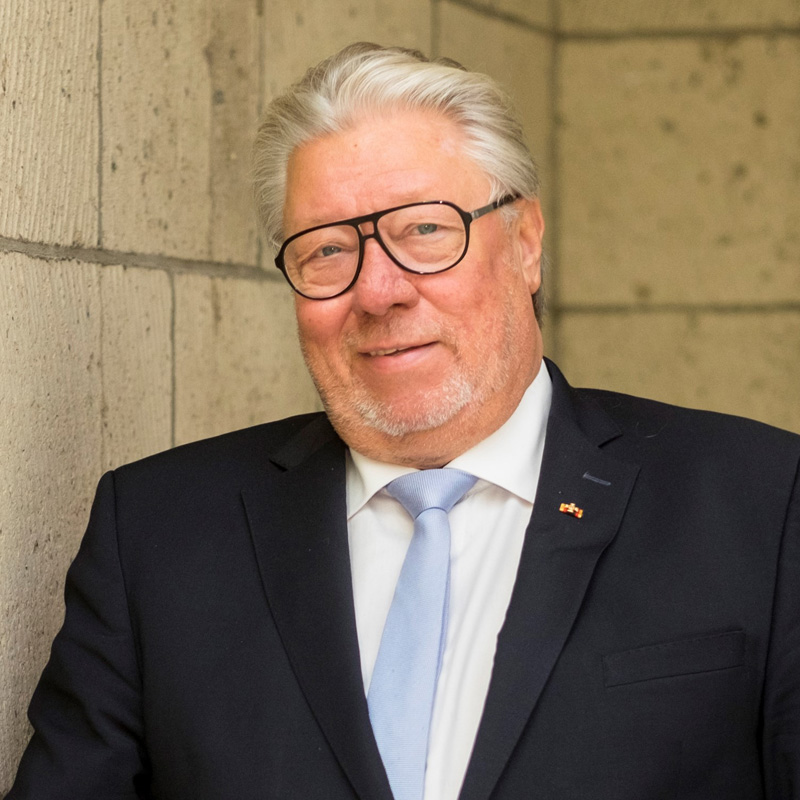  Henk van Benthem